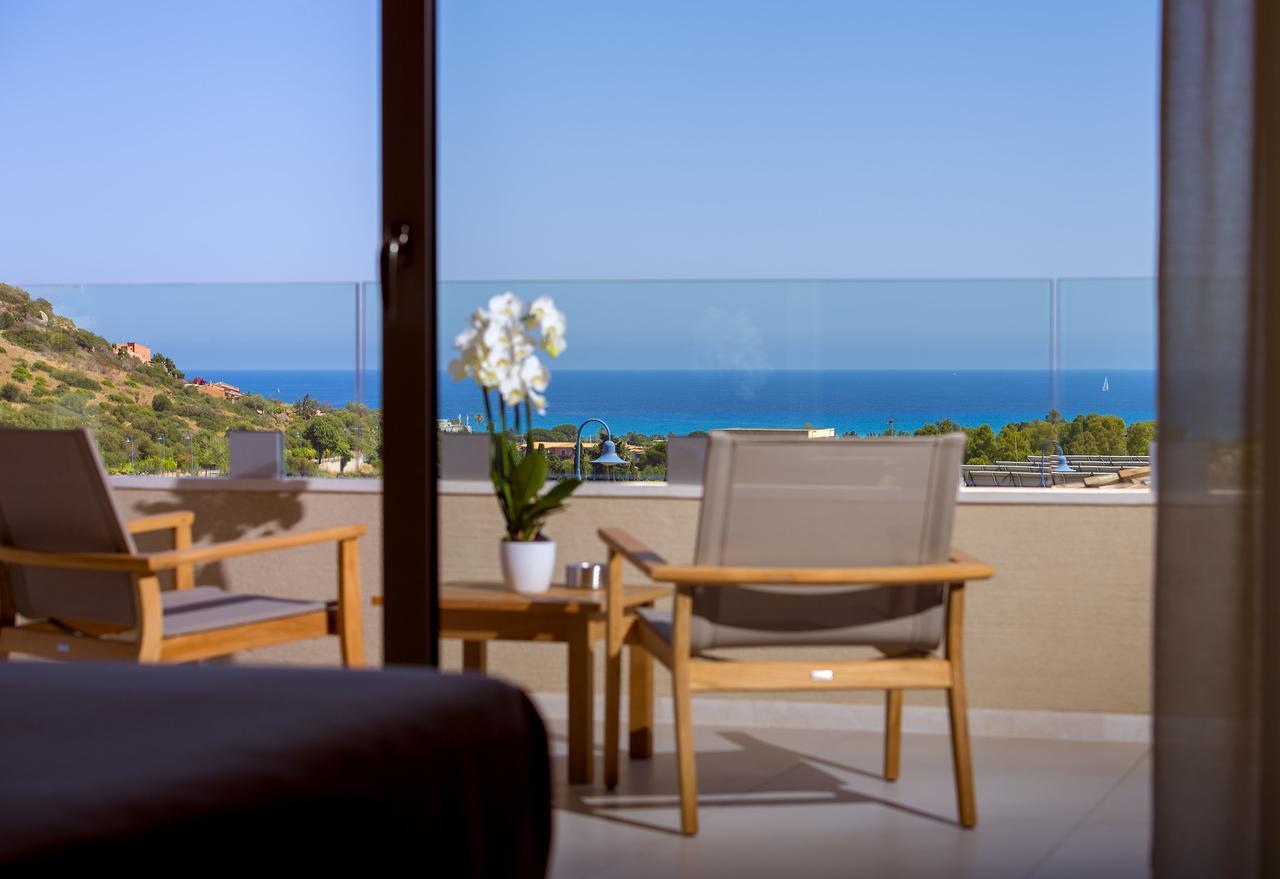 Domu Simius Life Style Hotel Villasimius Esterno foto