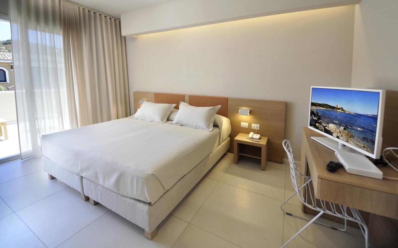 Domu Simius Life Style Hotel Villasimius Esterno foto